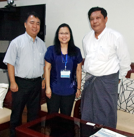 Dr. Bessie Burgos of SEARCA and Dr. Romy Labios of IRRI with Dr. Ye Tint Tun, Director General of the Department of Agriculture and Governing Board Member of SEARCA.