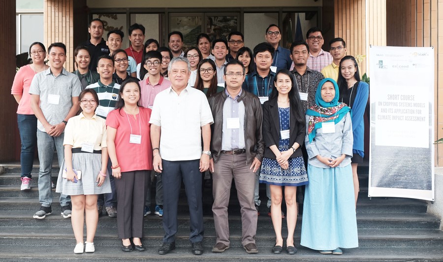 twenty seven students learn crop systems modelling at searca 01