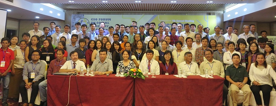Participants to the 7th Meeting of the CSO Forum on Social Forestry in ASEAN.