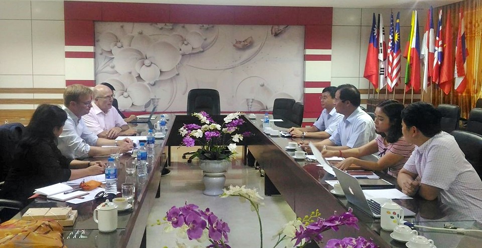 Dr. Bert-Jan Buiskool (second from left), Senior Consultant and Managing Partner, and Prof. Dr. Michael Krawinkel (third from left), Assessor, both of Ockham IPS of the Netherlands, interview Vietnamese participants of FSC-supported events organized by SEARCA. Dr. Maria Cristeta N. Cuaresma (leftmost), Program Head for Graduate Education and Institutional Development, represented SEARCA.