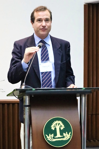 Dr. Fabrizio Bresciani, Lead Regional Economist for the Asia and Pacific Division of IFAD, emphasizing the significance of the smallholder farm sector amid the shifting agricultural food systems in Southeast Asia.